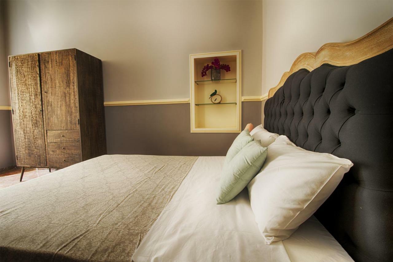 Palazzo Forleo Luxury Apartment - Treb Collection Лечче Екстер'єр фото