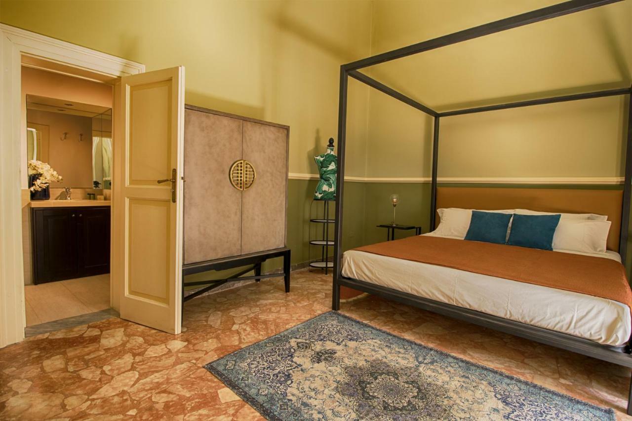Palazzo Forleo Luxury Apartment - Treb Collection Лечче Екстер'єр фото